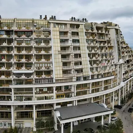 Аркадиевский дворец, терраса, к морю 100м!
